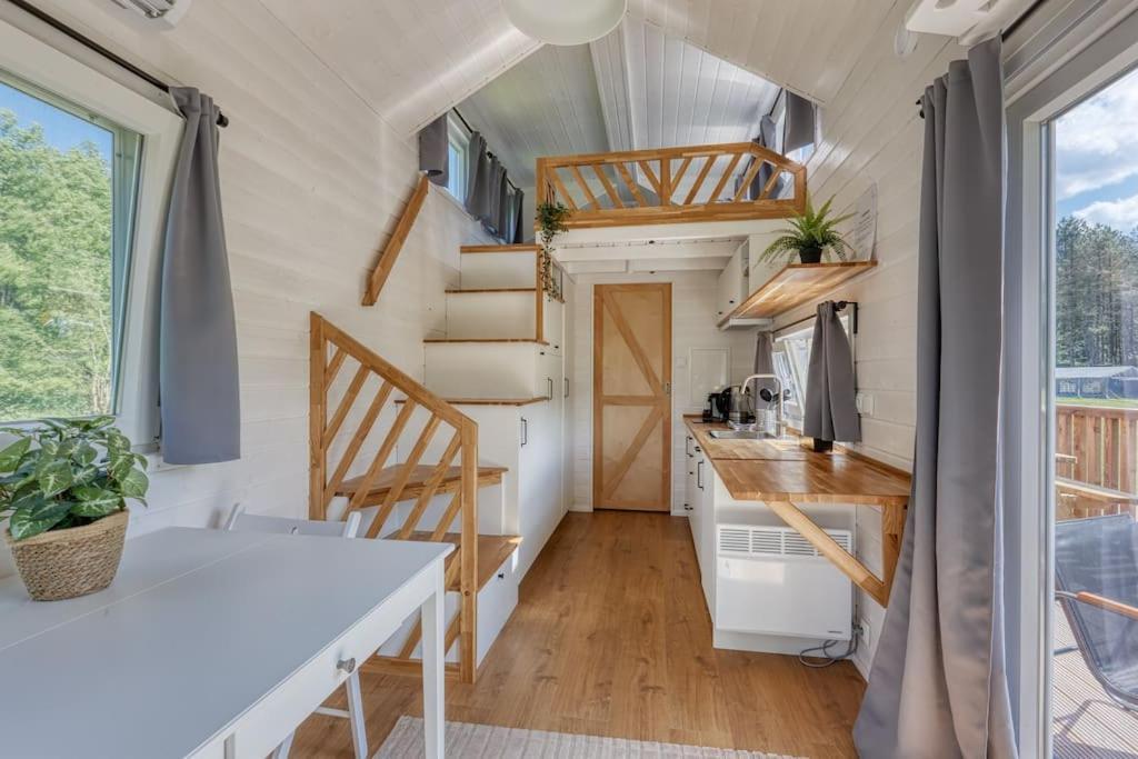 Rode Tiny House Met Zwembad Villa Zeewolde Exteriör bild